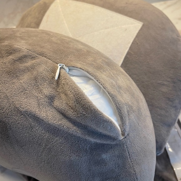 Pregnancy Pillow - Picture 2 of 3